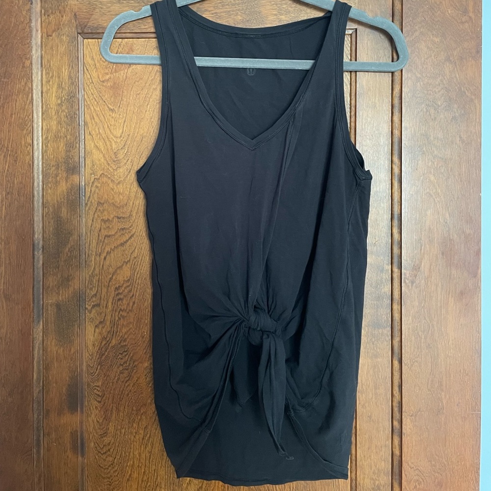 Lululemon black tie top size small
